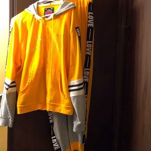 Yellow sweatsuit